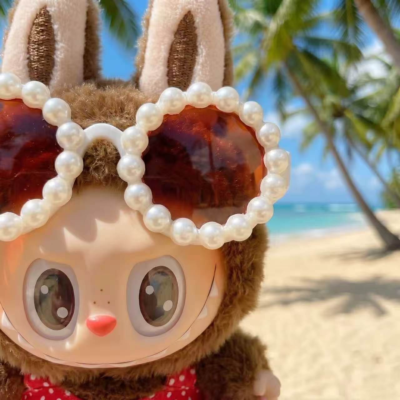 Handmade Labubu Doll Clothes Summer Beach - Red Sunglasses